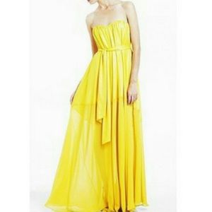 Beautiful yellow bcbg dress